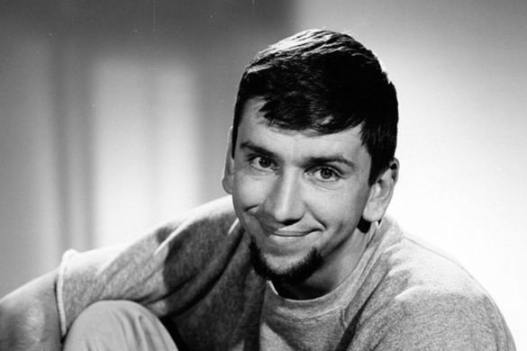 Photo of ‘Gilligan’s Island’: Bob Denver Went to College With One of His Future Co-Stars