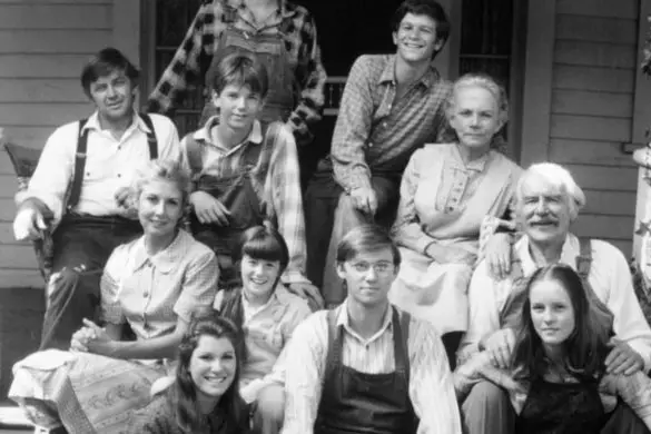 Photo of ‘The Waltons’: Which Family Member Left First, John-Boy or Olivia?