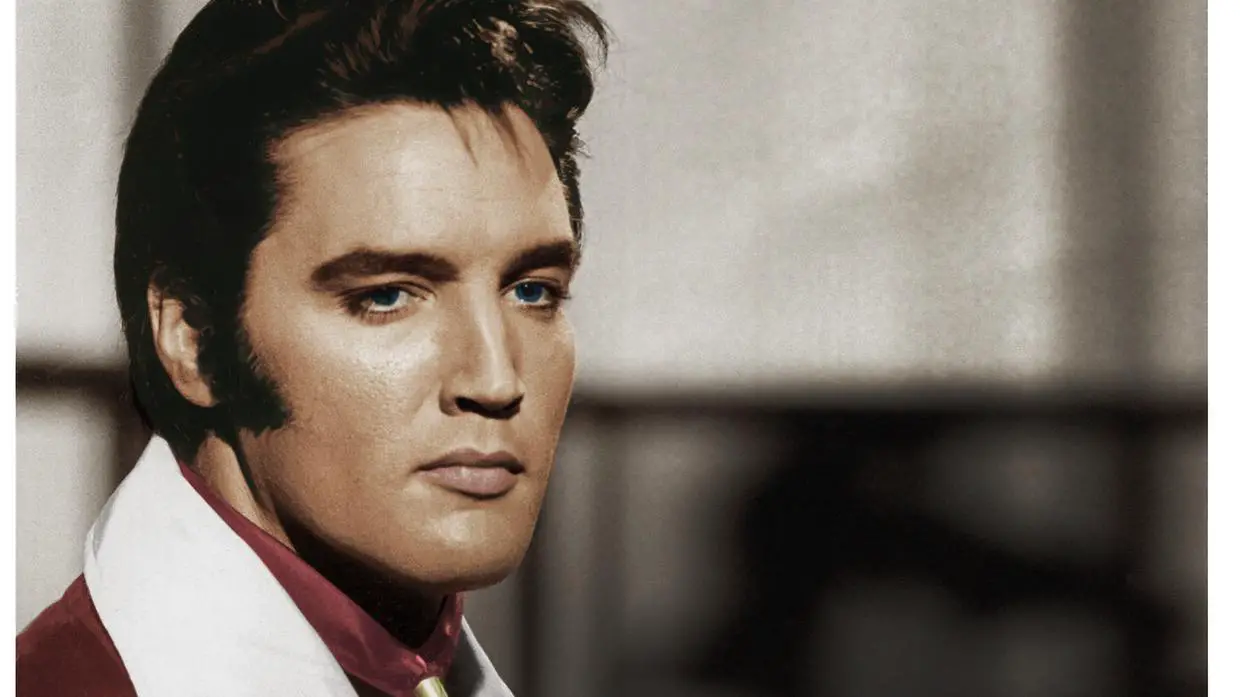 Photo of Elvis Presley ‘sings duet’ with daughter Lisa Marie Presley on new gospel album