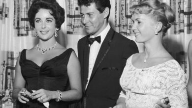 Photo of Why Carrie Fisher Was ‘Grateful’ That Her Father Left Debbie Reynolds for Elizabeth Taylor