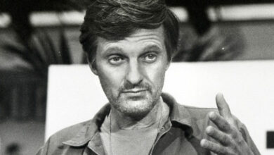Photo of ‘M*A*S*H’: Only One Person Directed More Episodes Than Alan Alda
