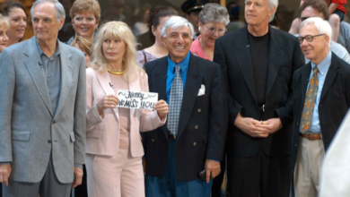 Photo of ‘M*A*S*H’ Star Jamie Farr Once Explained Cast’s Lack of Biographies, Why He Wrote His Own