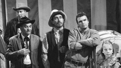 Photo of ‘Gunsmoke’: A General on ‘M*A*S*H’ Was Involved in One of the Show’s Most Brutal Fights
