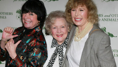 Photo of ‘M*A*S*H’ Star Loretta Swit Remembers Betty White: ‘Gift To Humankind’