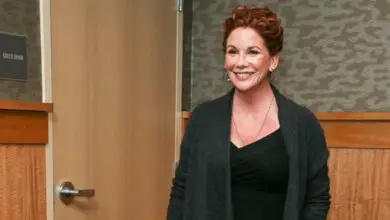 Photo of ‘Little House on the Prairie’s Melissa Gilbert Opens Up About ‘Indelible Imprint’ of Losing Her Dad in Father’s Day Post
