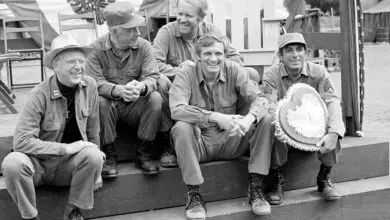 Photo of With 40th anniversary of historic ‘M*A*S*H’ finale approaching, here’s how 15 other TV series ended